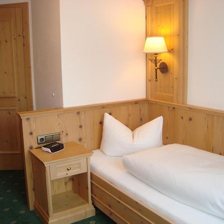 Gasthof & Hotel Jaegerwirt Aufhofen Eksteriør billede