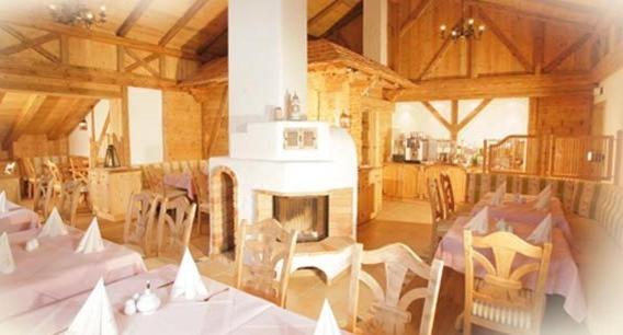 Gasthof & Hotel Jaegerwirt Aufhofen Eksteriør billede